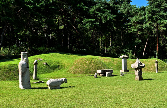 全州李氏安陽君墓